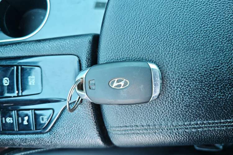Used Hyundai Santa Fe 2020 380 TGDi Automatic Two-Wheel Drive GLS Luxury Edition Interior 1