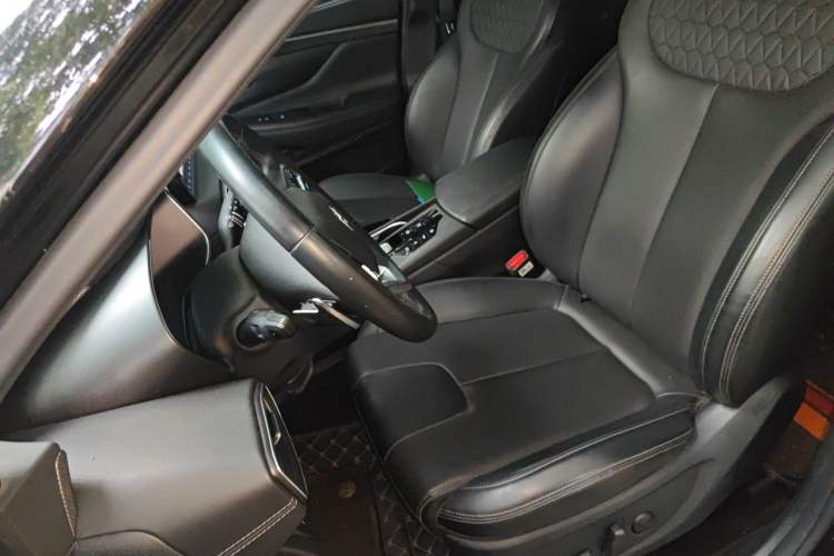 Used Hyundai Santa Fe 2020 380 TGDi Automatic Two-Wheel Drive GLS Luxury Edition Left Front Seat
