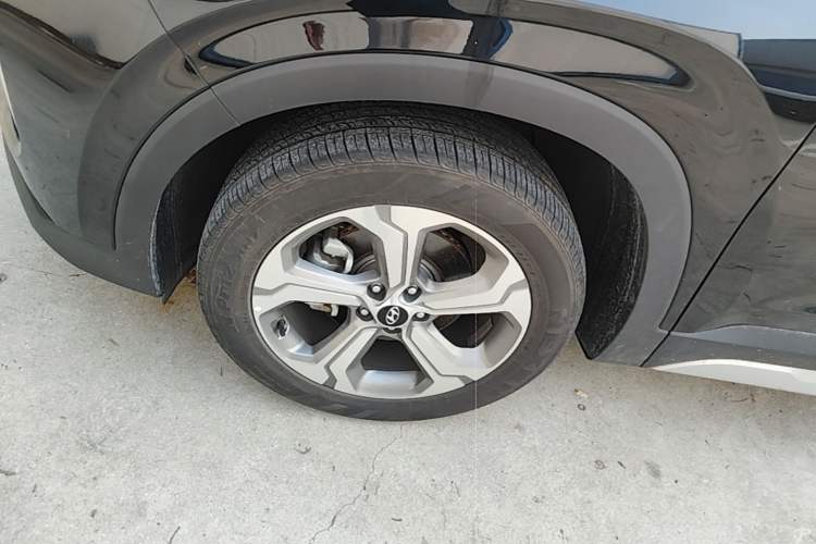 Used Hyundai Santa Fe 2020 380 TGDi Automatic Two-Wheel Drive GLS Luxury Edition Left Front Wheel Hub