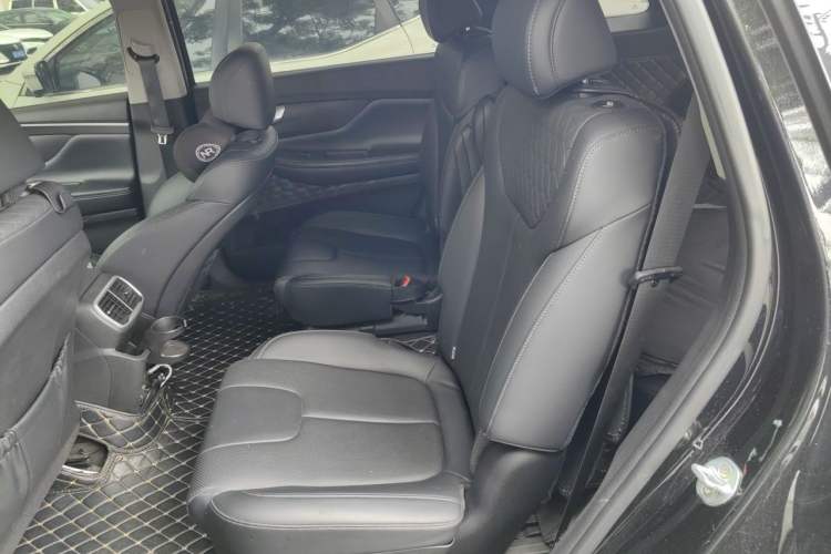 Used Hyundai Santa Fe 2020 380 TGDi Automatic Two-Wheel Drive GLS Luxury Edition Left Rear Seat