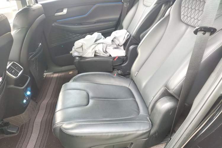 Used Hyundai Santa Fe 2020 380 TGDi Automatic Two-Wheel Drive GLS Luxury Edition Left Rear Seat