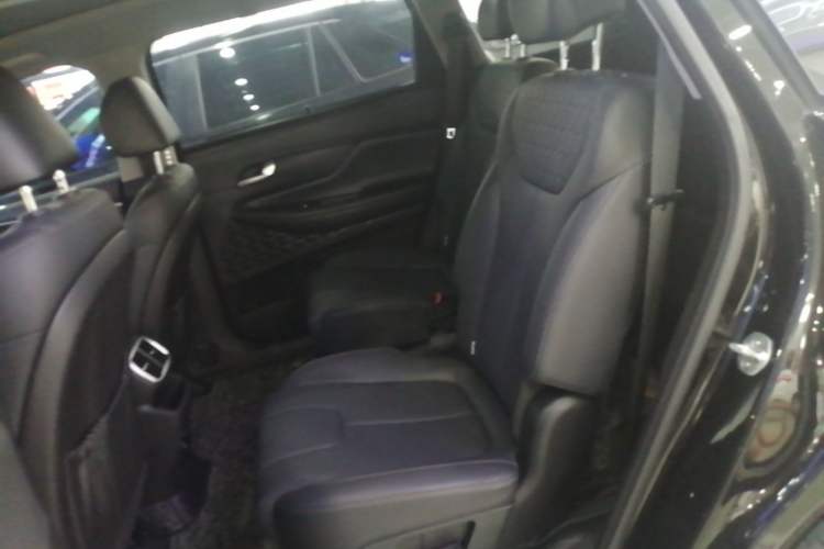 Used Hyundai Santa Fe 2020 380 TGDi Automatic Two-Wheel Drive GLS Luxury Edition Left Rear Seat