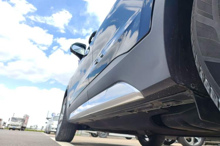 Used Hyundai Santa Fe 2020 380 TGDi Automatic All-Wheel Drive DLX HTRAC Prestige PLUS Left Side Sill