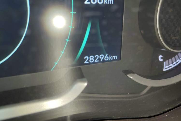 Used Hyundai Santa Fe 2020 380 TGDi Automatic Two-Wheel Drive GLS Luxury Edition Odometer Close Up