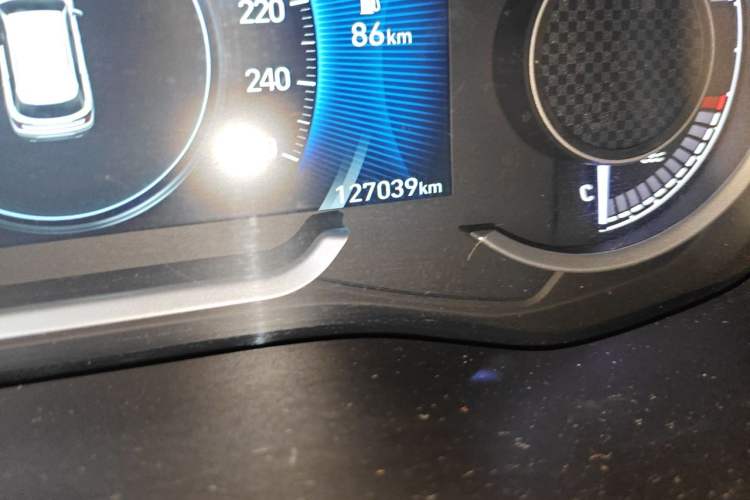 Used Hyundai Santa Fe 2020 380 TGDi Automatic Two-Wheel Drive DLX Prestige Edition PLUS Odometer Close Up