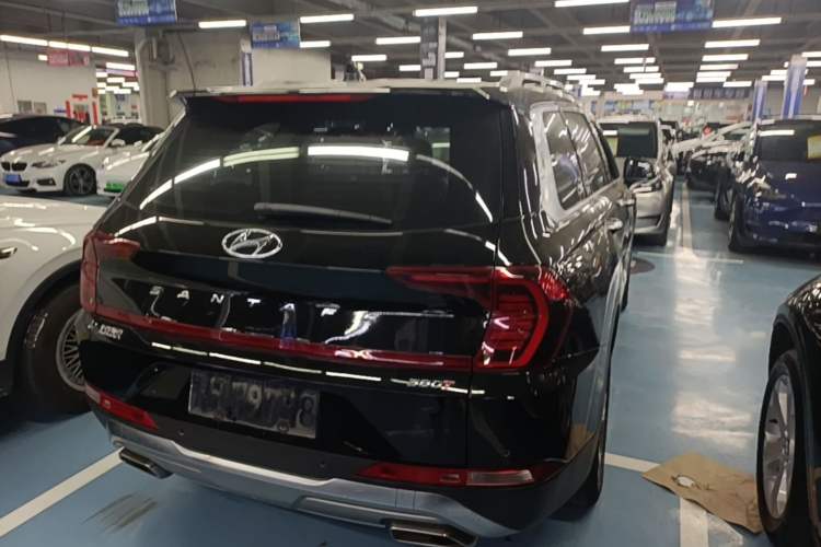 Used Hyundai Santa Fe 2020 380 TGDi Automatic Two-Wheel Drive GLS Luxury Edition Rear Right 45 Deg