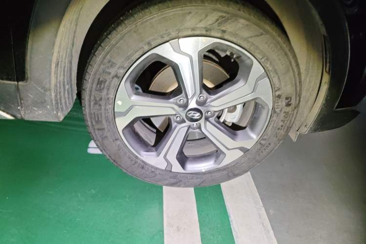 Used Hyundai Santa Fe 2020 380 TGDi Automatic Two-Wheel Drive GLS Luxury Edition Right Front Wheel Hub