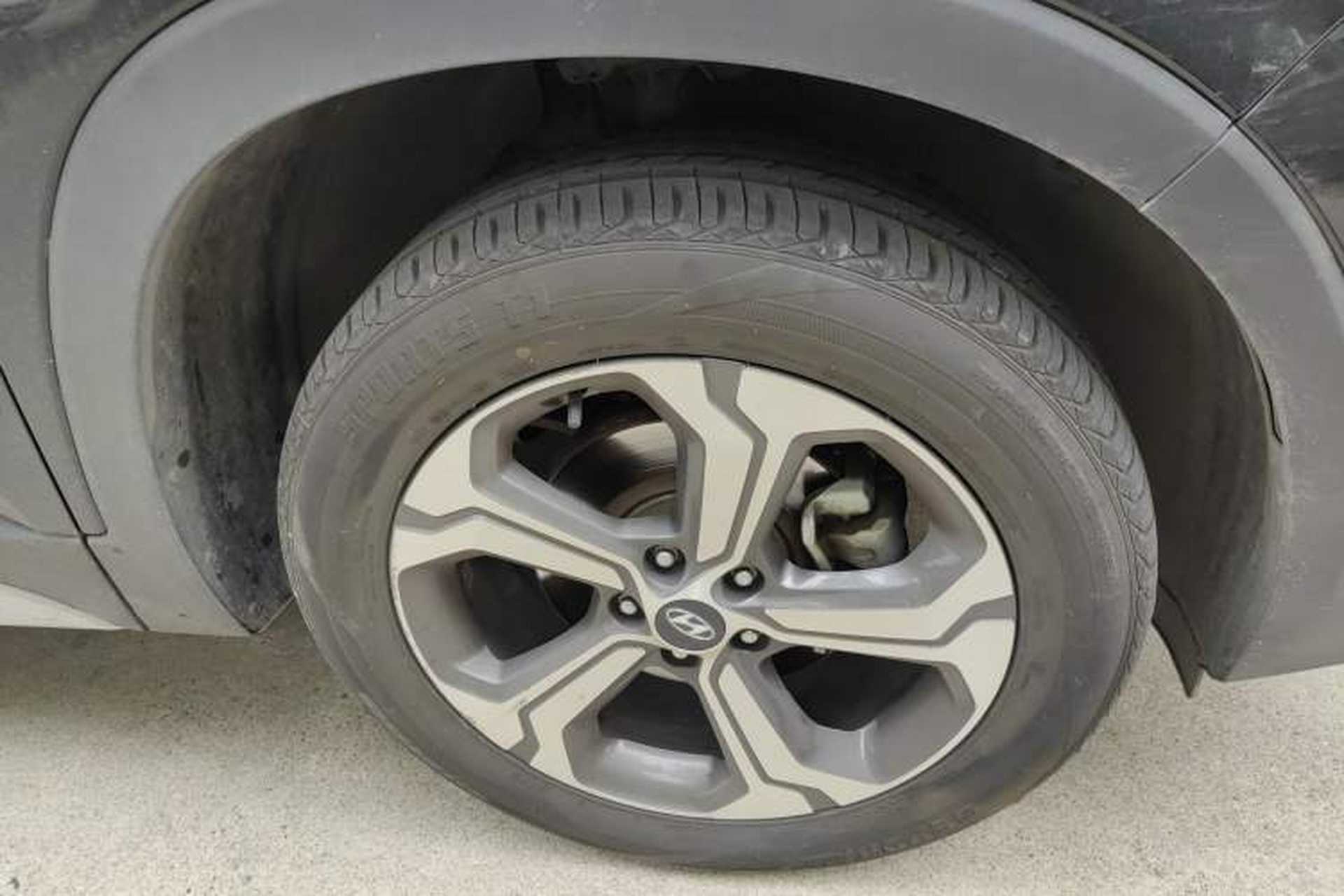 Used Hyundai Santa Fe 2020 380 TGDi Automatic Two-Wheel Drive GLS Luxury Edition Right Front Wheel Hub