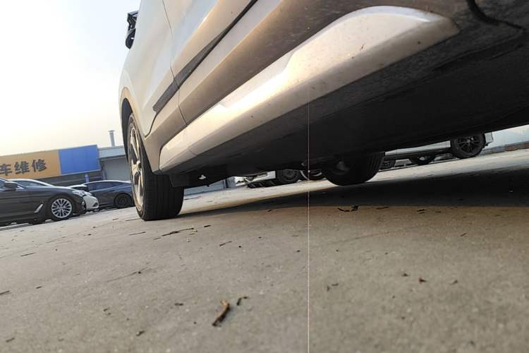 Used Hyundai Santa Fe 2020 380 TGDi Automatic Two-Wheel Drive GLS Luxury Edition Right Side Sill