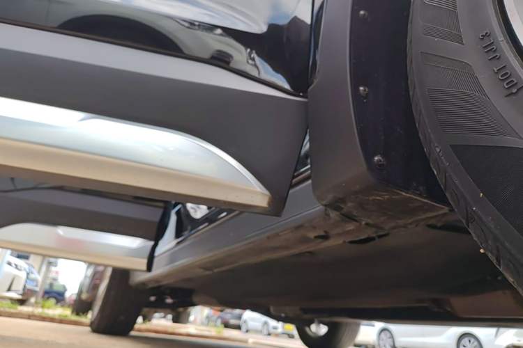 Used Hyundai Santa Fe 2020 380 TGDi Automatic All-Wheel Drive DLX HTRAC Prestige PLUS Right Side Sill