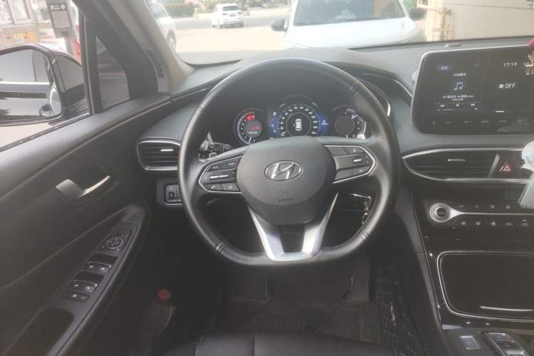 Used Hyundai Santa Fe 2020 380 TGDi Automatic Two-Wheel Drive GL Elite Edition Steering Wheel