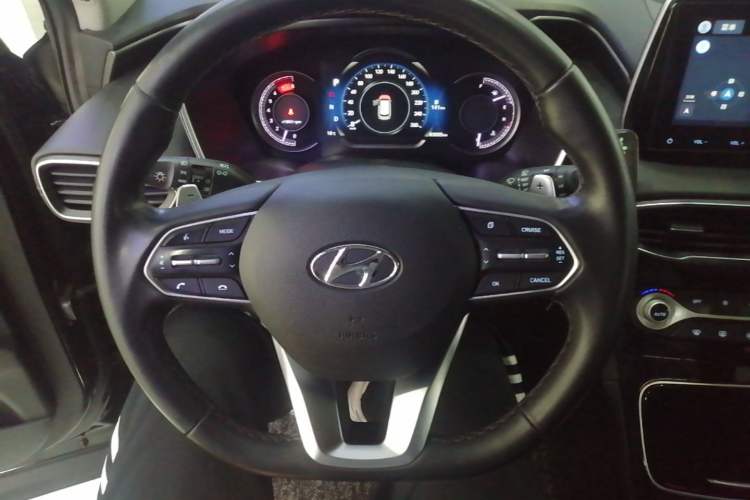 Used Hyundai Santa Fe 2020 380 TGDi Automatic Two-Wheel Drive GLS Luxury Edition Steering Wheel