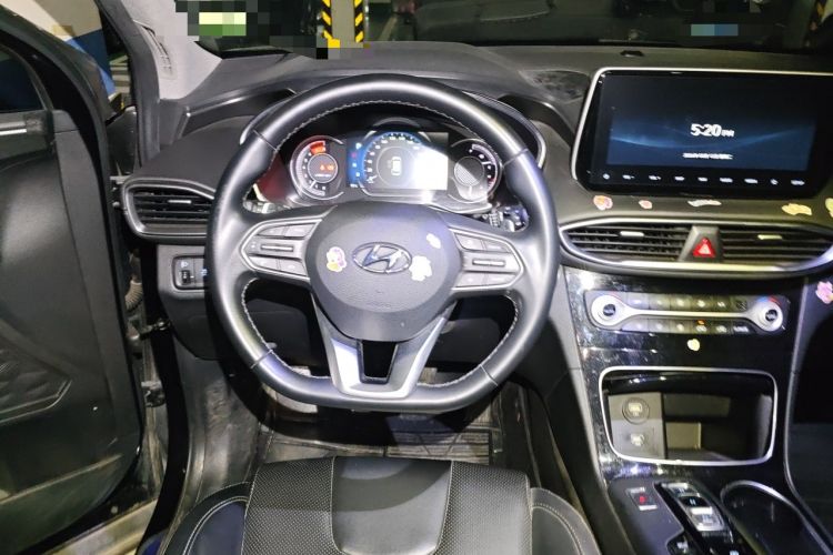 Used Hyundai Santa Fe 2020 380 TGDi Automatic Two-Wheel Drive GLS Luxury Edition Steering Wheel
