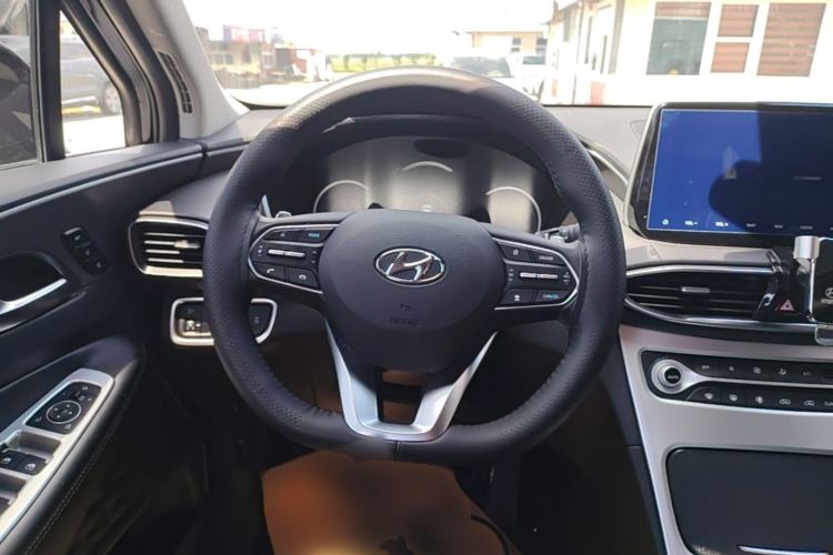 Used Hyundai Santa Fe 2020 380 TGDi Automatic All-Wheel Drive DLX HTRAC Prestige PLUS Steering Wheel
