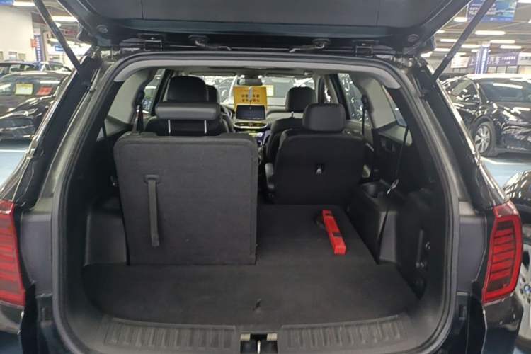 Used Hyundai Santa Fe 2020 380 TGDi Automatic Two-Wheel Drive GLS Luxury Edition Trunk