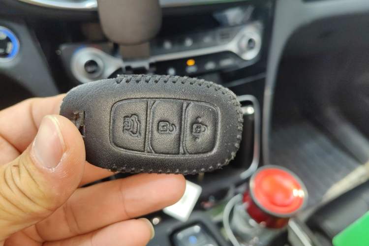 Used Hyundai Santa Fe 2020 380 TGDi Automatic Two-Wheel Drive GLS Luxury Edition Vehicle Key