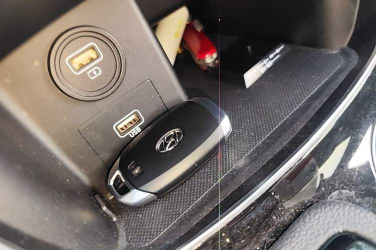 Used Hyundai Santa Fe 2020 380 TGDi Automatic Two-Wheel Drive GLS Luxury Edition Vehicle Key