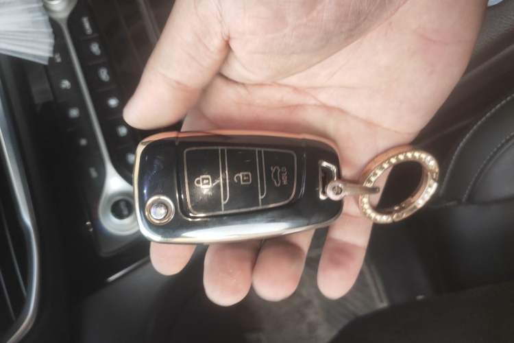Used Hyundai Santa Fe 2020 380 TGDi Automatic Two-Wheel Drive GL Elite Edition Vehicle Key