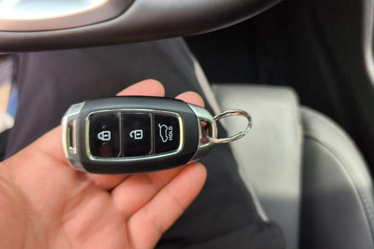 Used Hyundai Santa Fe 2020 380 TGDi Automatic Two-Wheel Drive GLS Luxury Edition Vehicle Key