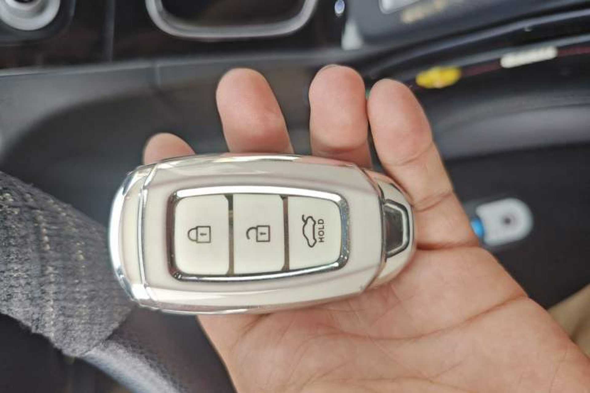 Used Hyundai Santa Fe 2020 380 TGDi Automatic Two-Wheel Drive GLS Luxury Edition Vehicle Key