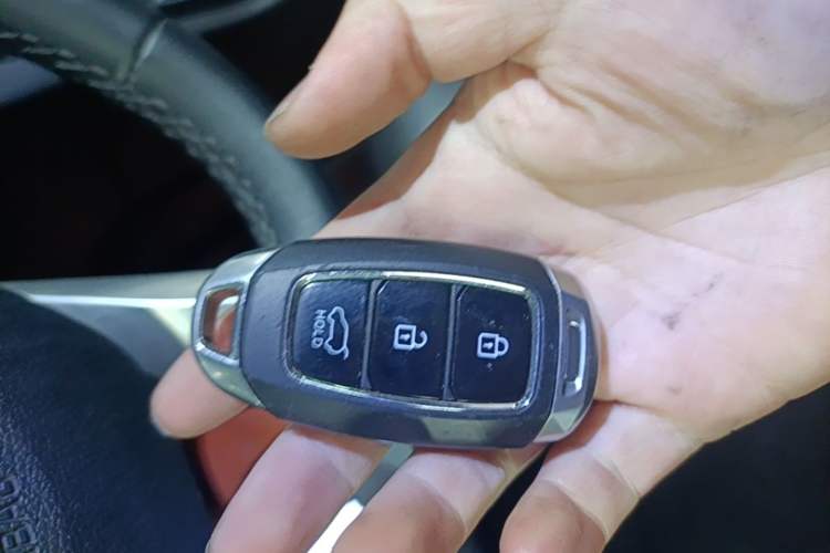 Used Hyundai Santa Fe 2020 380 TGDi Automatic Two-Wheel Drive GLS Luxury Edition Vehicle Key