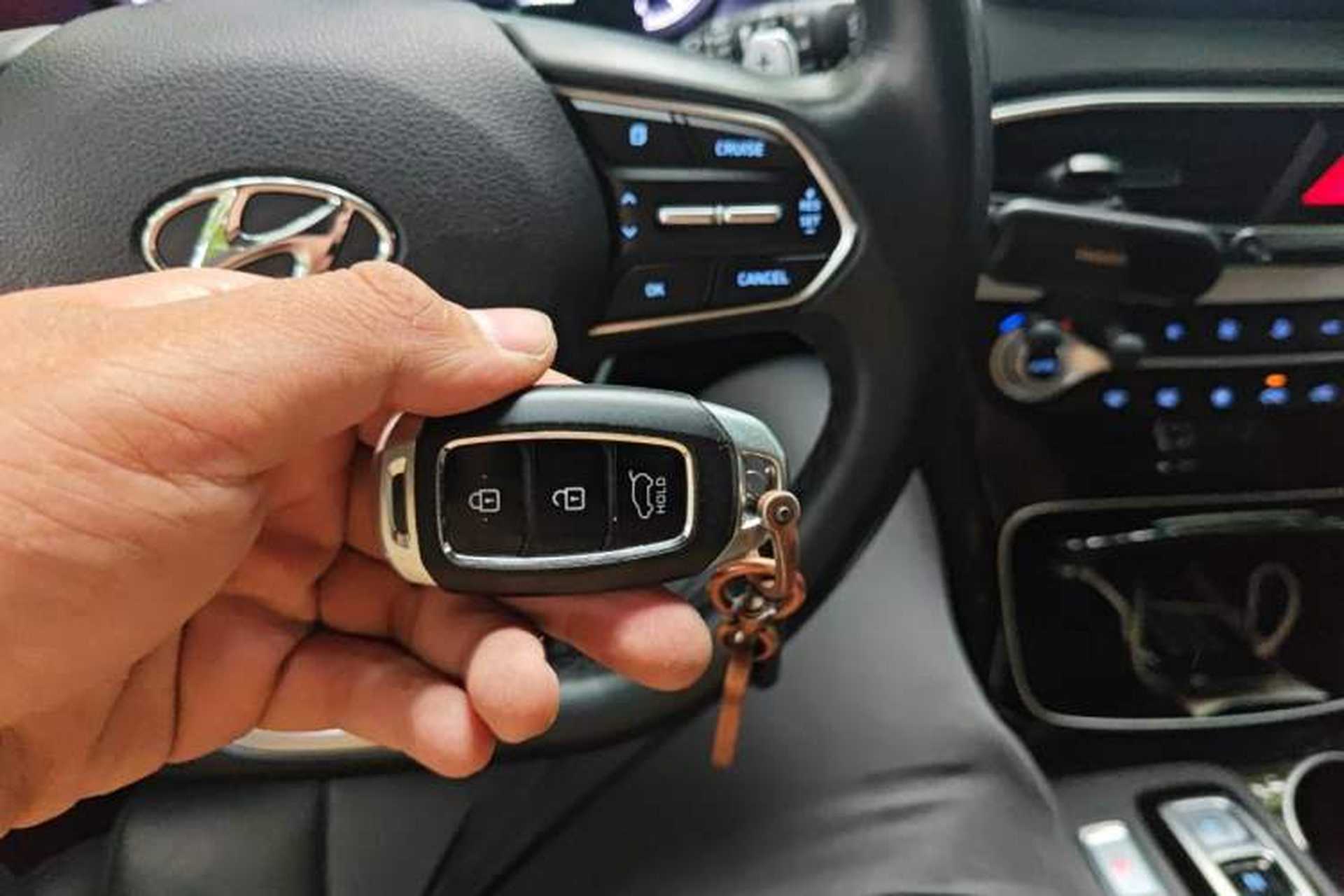 Used Hyundai Santa Fe 2020 380 TGDi Automatic Two-Wheel Drive GLS Luxury Edition Vehicle Key