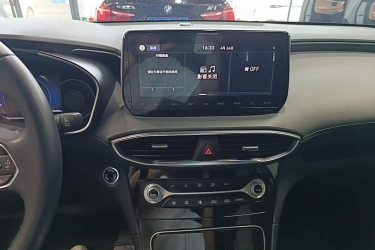 Used Hyundai Santa Fe 2020 380 TGDi Automatic All-Wheel Drive DLX HTRAC Prestige PLUS Audio And AC Panel