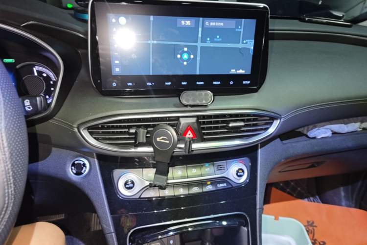 Used Hyundai Santa Fe 2020 380 TGDi Automatic Two-Wheel Drive TOP Flagship Edition Audio And AC Panel