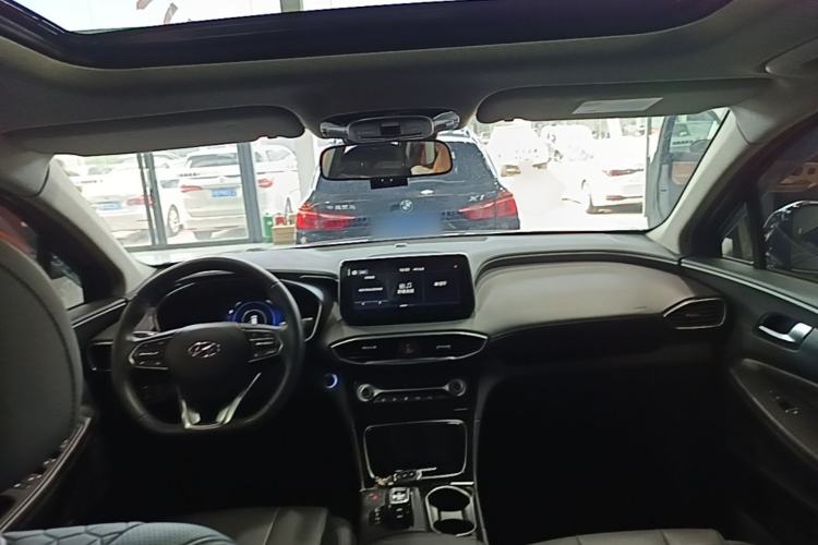 Used Hyundai Santa Fe 2020 380 TGDi Automatic All-Wheel Drive DLX HTRAC Prestige PLUS Center Console