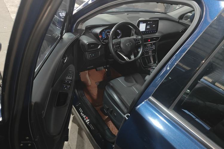Used Hyundai Santa Fe 2020 380 TGDi Automatic Two-Wheel Drive GLS Luxury Edition Driver Seat