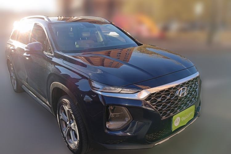 Used Hyundai Santa Fe 2020 380 TGDi Automatic Two-Wheel Drive GLS Luxury Edition Front Right 45 Deg