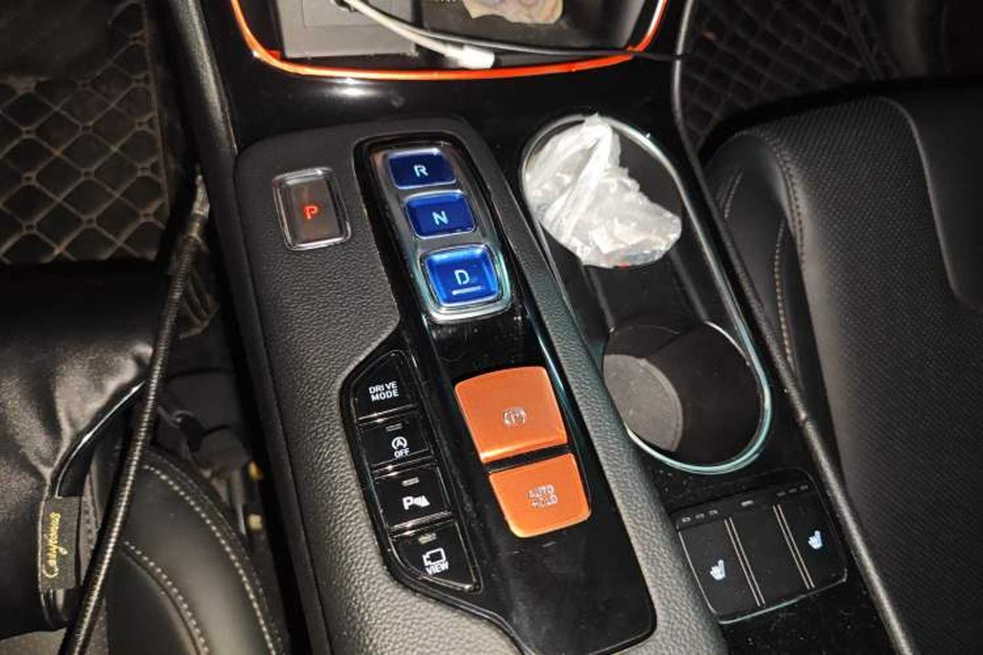 Used Hyundai Santa Fe 2020 380 TGDi Automatic All-Wheel Drive DLX HTRAC Prestige PLUS Gear Lever