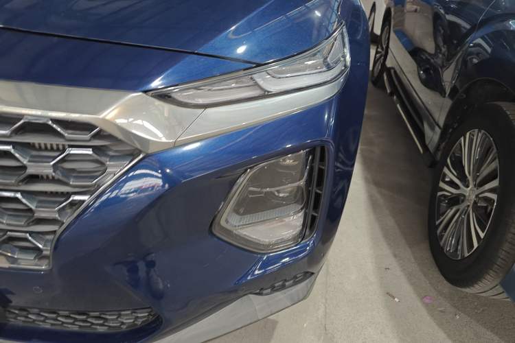 Used Hyundai Santa Fe 2020 380 TGDi Automatic Two-Wheel Drive GLS Luxury Edition Left Front Headlight
