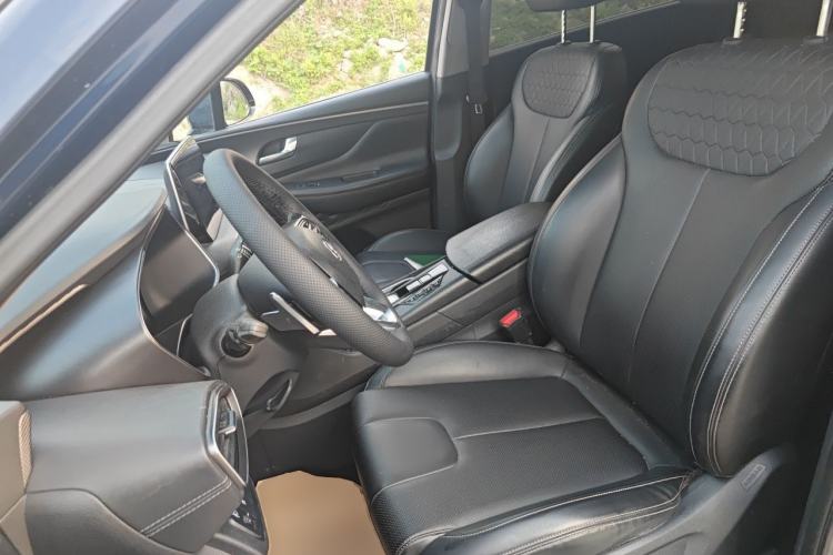 Used Hyundai Santa Fe 2020 380 TGDi Automatic Two-Wheel Drive GLS Luxury Edition Left Front Seat