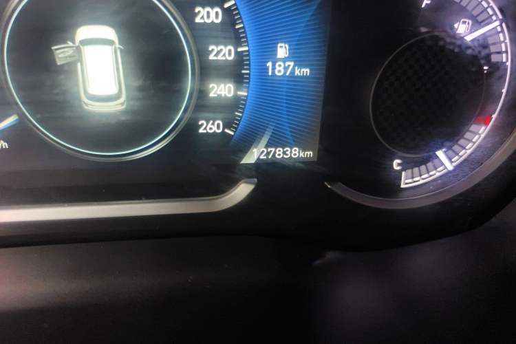 Used Hyundai Santa Fe 2020 380 TGDi Automatic Two-Wheel Drive GLS Luxury Edition Odometer Close Up