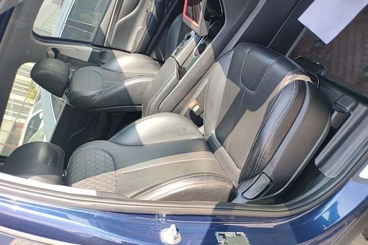 Used Hyundai Santa Fe 2020 380 TGDi Automatic Two-Wheel Drive GLS Luxury Edition Right Front Seat
