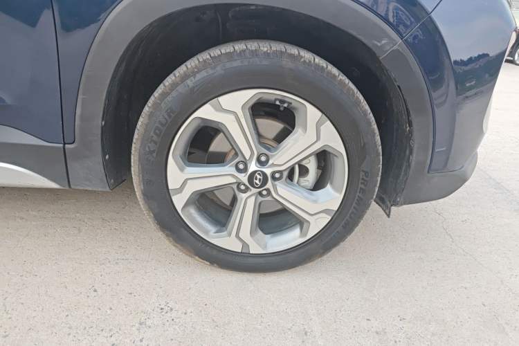 Used Hyundai Santa Fe 2020 380 TGDi Automatic Two-Wheel Drive GLS Luxury Edition Right Front Wheel Hub