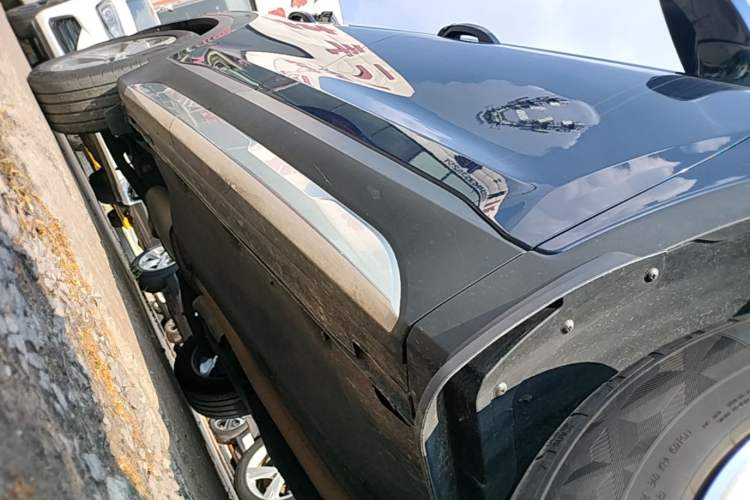 Used Hyundai Santa Fe 2020 380 TGDi Automatic Two-Wheel Drive GLS Luxury Edition Right Side Sill
