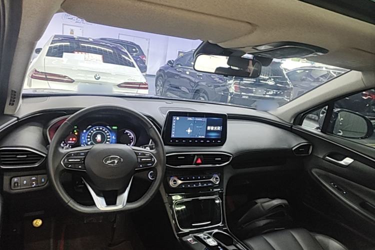Used Hyundai Santa Fe 2020 380 TGDi Automatic All-Wheel Drive DLX HTRAC Prestige PLUS Center Console