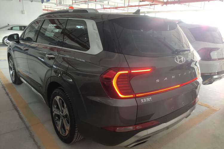 Used Hyundai Santa Fe 2020 380 TGDi Automatic Two-Wheel Drive GLS Luxury Edition Exterior 4