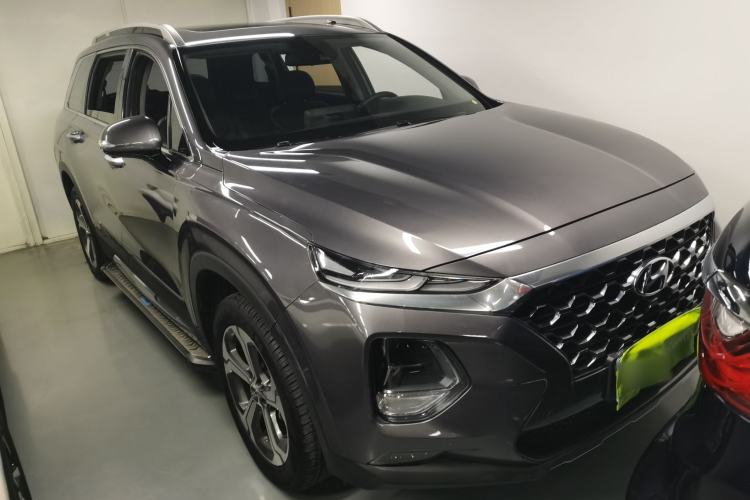 Used Hyundai Santa Fe 2020 380 TGDi Automatic All-Wheel Drive DLX HTRAC Prestige Edition Front Right 45 Deg