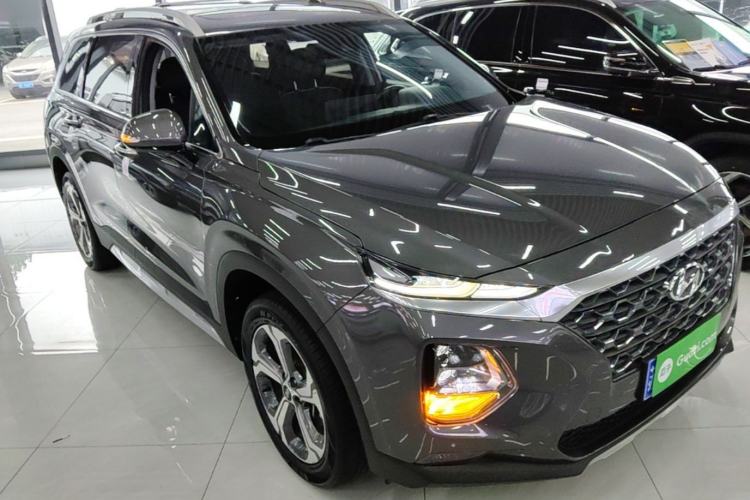 Used Hyundai Santa Fe 2020 380 TGDi Automatic All-Wheel Drive DLX HTRAC Prestige Edition Front Right 45 Deg