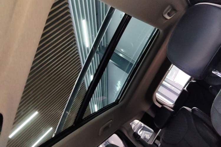 Used Hyundai Santa Fe 2020 380 TGDi Automatic All-Wheel Drive DLX HTRAC Prestige Edition Headliner
