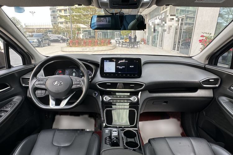 Used Hyundai Santa Fe 2020 380 TGDi Automatic Two-Wheel Drive GLS Luxury Edition Interior 4
