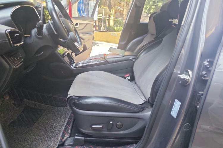 Used Hyundai Santa Fe 2020 380 TGDi Automatic Two-Wheel Drive DLX Prestige Edition PLUS Left Front Seat
