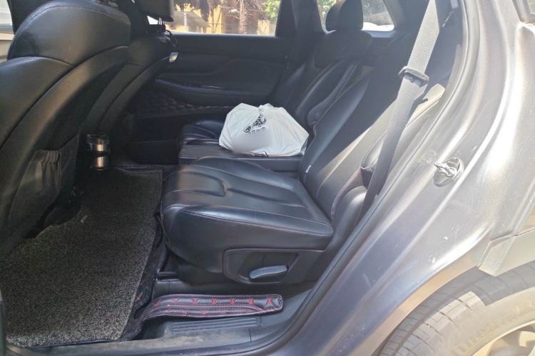 Used Hyundai Santa Fe 2020 380 TGDi Automatic Two-Wheel Drive DLX Prestige Edition PLUS Left Rear Seat