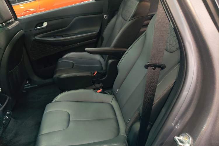 Used Hyundai Santa Fe 2020 380 TGDi Automatic Two-Wheel Drive TOP Flagship Edition Left Rear Seat