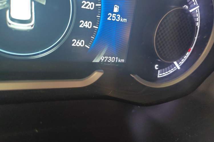 Used Hyundai Santa Fe 2020 380 TGDi Automatic Two-Wheel Drive DLX Prestige Edition PLUS Odometer Close Up