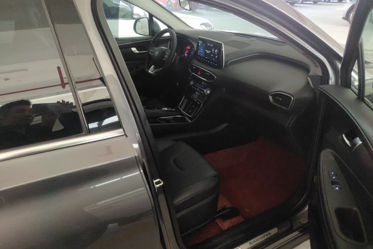 Used Hyundai Santa Fe 2020 380 TGDi Automatic Two-Wheel Drive GLS Luxury Edition Right Front Seat