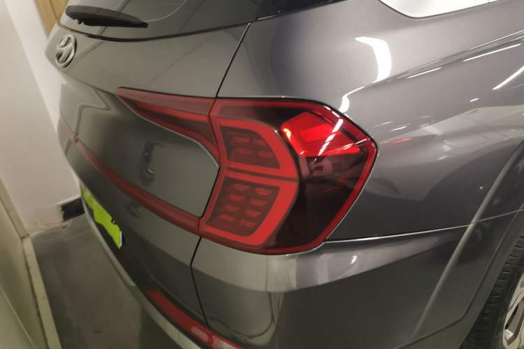 Used Hyundai Santa Fe 2020 380 TGDi Automatic All-Wheel Drive DLX HTRAC Prestige Edition Right Rear Taillight